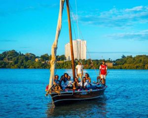 Une-croisière-au-coucher-du-soleil-àMombasa-au-Kenya
