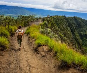 Une-Journée-de-Safari-à-pied-au-MontLongonot