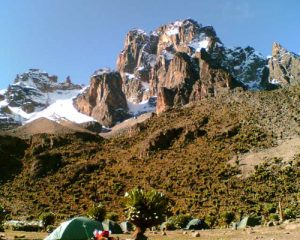 11-jours-de-randonnée-et-de-safari-au-mont-Kenya